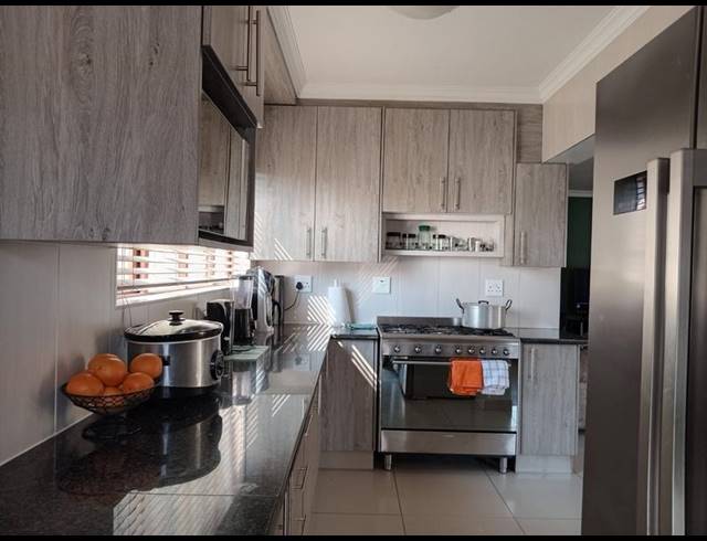 3 BEDROOM HOUSE FOR SALE IN GREENHILLS